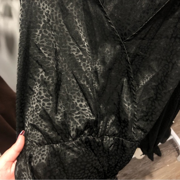 Satin black dress - Picture 3 of 3